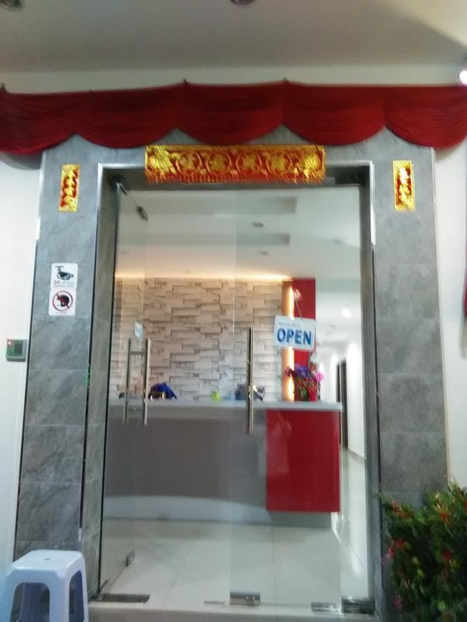 Thanks Hotel Parit Buntar Exteriör bild